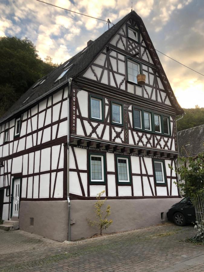 Schoene Ferienwohnung Altes Gebaelk Fachwerkhaus Bacharach Buitenkant foto